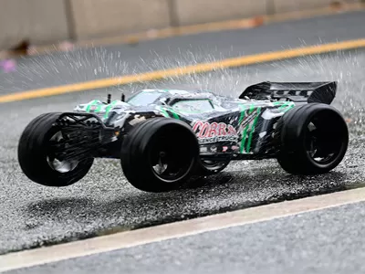 Un profundo buceo en la construcción del RH818 a partir de piezas