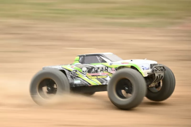 Camión RC eléctrico todoterreno 4WD a escala 10 2,4G sin escobillas de alta velocidad RTR # RH1072