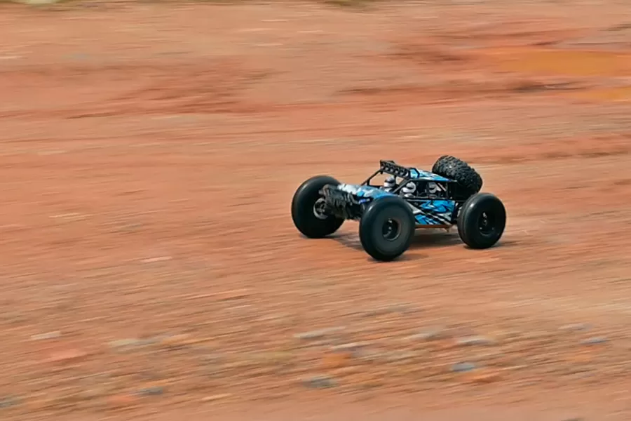 Buggy de arena eléctrico todoterreno 4WD a escala 10 2,4G sin escobillas de alta velocidad RTR # RH1062