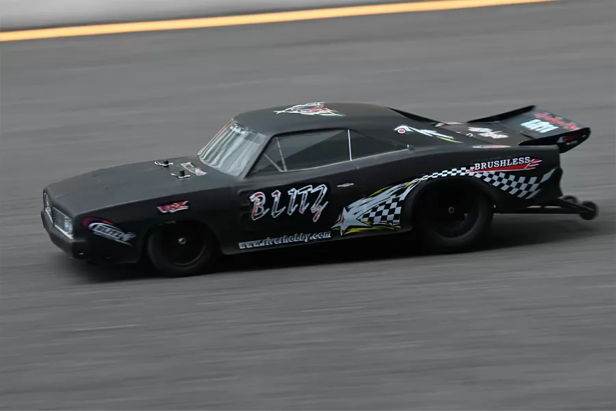 Coche eléctrico de arrastre RC 2WD a escala 10 2,4G sin escobillas de alta velocidad RTR # RH2016