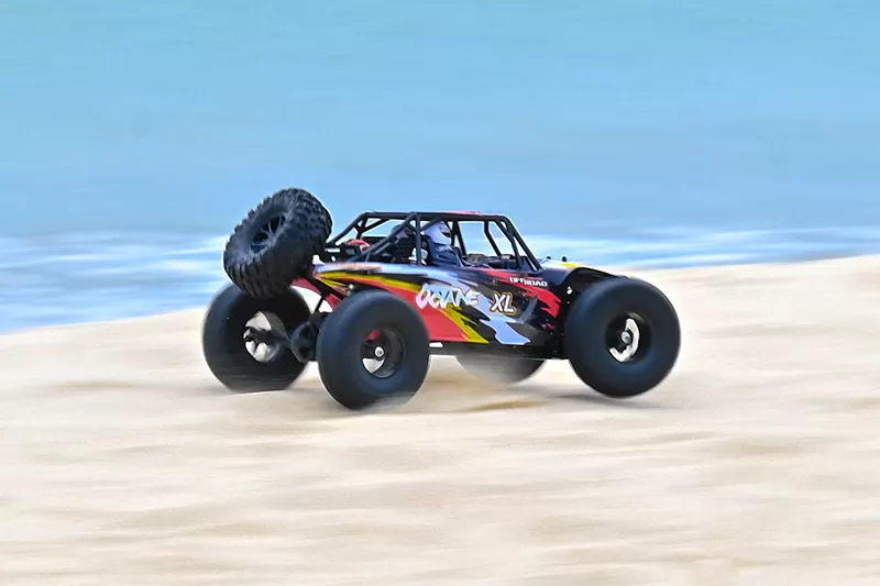 Buggy de arena RC eléctrico todoterreno 4WD a escala 10 2,4G sin escobillas de alta velocidad RTR # RH1045