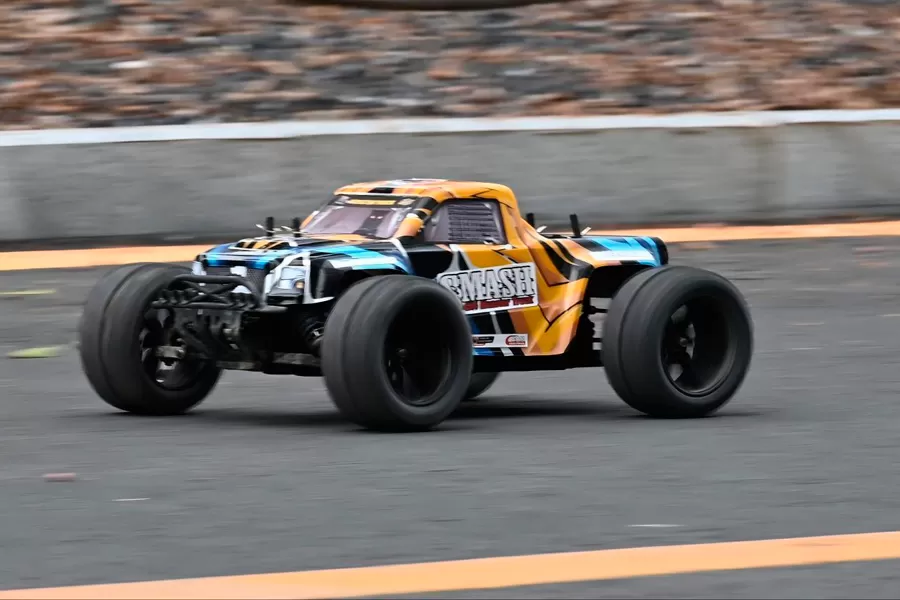 Camión RC eléctrico todoterreno 4WD a escala 10 2,4G sin escobillas de alta velocidad RTR # RH1066